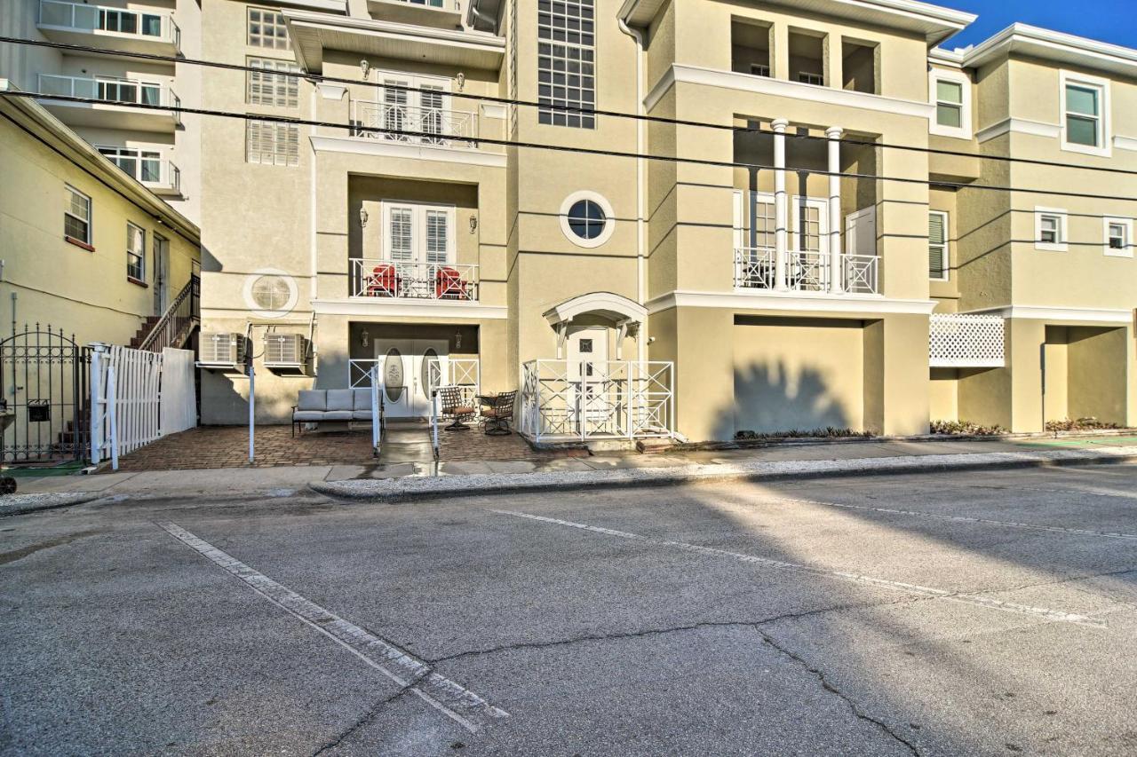 Coastal Sea Side Townhome - Walk To Beach! Clearwater Beach Exterior photo