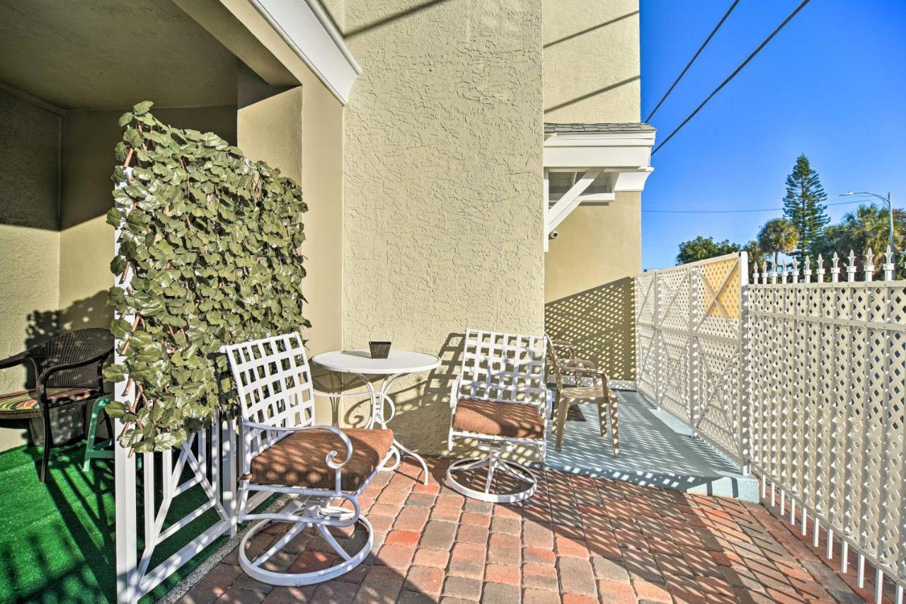 Coastal Sea Side Townhome - Walk To Beach! Clearwater Beach Exterior photo